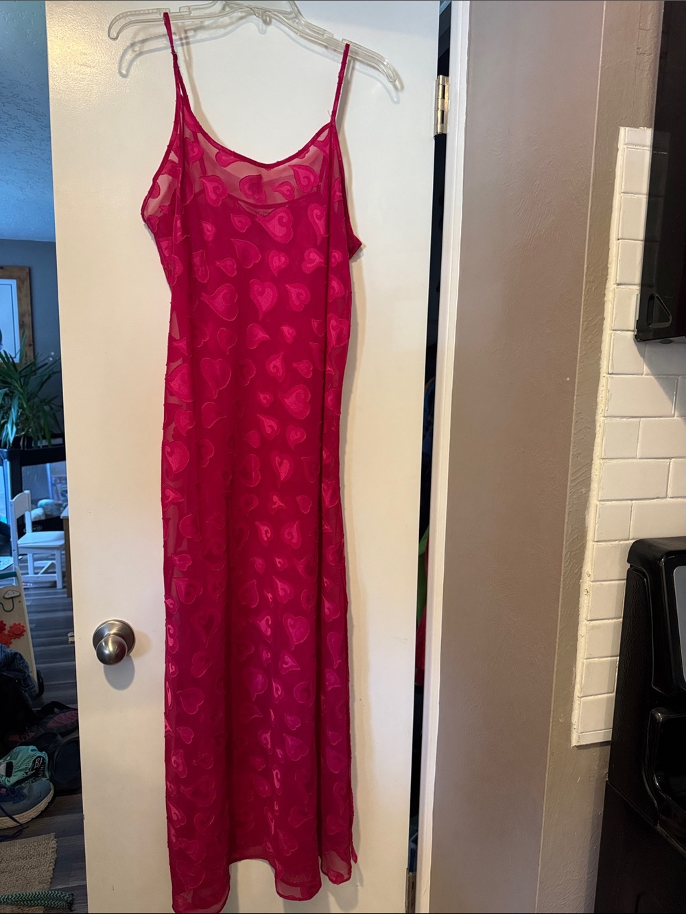 VS Slip Maxi Nighty in Fuchsia with Heart Motif Sz L